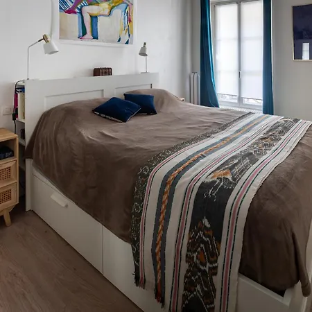 Daire Chic Bohemian 1bd Batignolles Paris